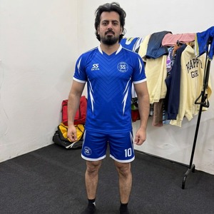 ชุดยูนิฟอร์มฟุตบอลแบบกำหนดเอง เสื้อและกางเกงขาสั้น ชุดทีมกีฬา พร้อมโลโก้แบบกำหนดเอง - Product Image 1