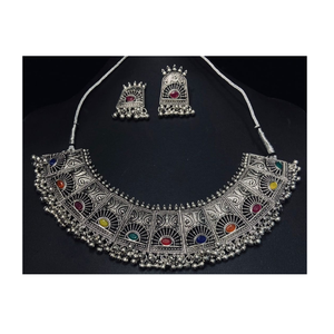 Conjunto de joyería de collar oxidado de alta calidad, fabricante indio, conjunto de joyería de diamantes de imitación de cristal antiguo oxidado para mujer - Product Image 6