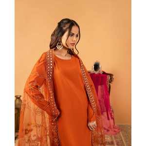 Conjunto de Traje Elegante para Mujer de Diseñador para Fiestas con Borde de Encaje Elegante y a la Moda - Product Image 4