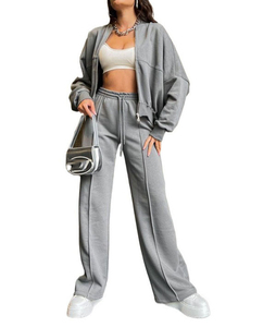 Maanify Ensemble de survêtement deux pièces gris pour femme, à capuche, en polyester léger et écologique, coupe ajustée, respirant, pour l'été, décontracté et sportif - Product Image 4