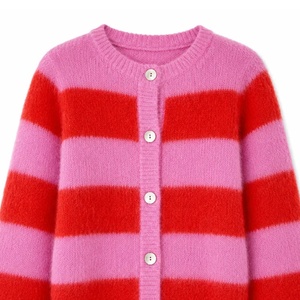 Suéter Cárdigan de Punto Personalizado para Mujer, Estilo Universitario, Color Rosa y Rojo con Rayas, Cuello Redondo, OEM, con Botones - Product Image 2