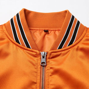 Chaqueta Satinada Casual Unisex 100% Poliéster, Chaqueta Varsity Satinada Personalizada para Hombre con MOQ Bajo - Product Image 5