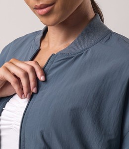 Ensemble de survêtement pour femme, nouveau design, personnalisable avec logo, style streetwear, manches longues, fermeture éclair, respirant, prix usine bas, vente chaude - Product Image 2