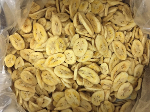 Chips de banane séchées croustillantes et saines, faibles en gras, en provenance du Vietnam, prix d'usine en gros, collation naturelle de fruits tropicaux - Product Image 1
