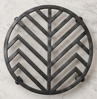 Décoration de table et accessoires, dessous de plat rond en métal, résistant à la chaleur, dessous de plat en acier inoxydable avec pieds