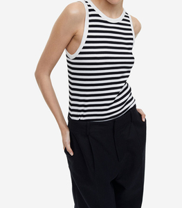 Camiseta sin mangas premium para mujer, de spandex/algodón, cuello redondo, transpirable, de secado rápido, para fitness, entrenamiento, correr, yoga, gimnasio, ropa deportiva, personalizable. - Product Image 3