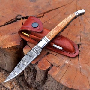 มีดพับเหล็กดามัสกัสทำมือ พร้อมปลอกหนัง มีดพกพา EDC สำหรับตั้งแคมป์ ด้ามไม้ ผลิตโดย Pasha Enterprises รับประกัน 3 ปี - Product Image 1