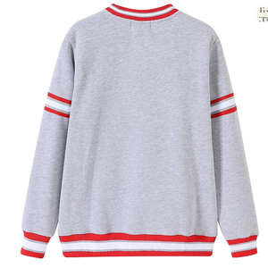 เสื้อสเวตเชิ้ตยูนิเซ็กซ์ปักลาย Grey Crest Chenille Crewneck Fraternity |   ผ้าโพลีเอสเตอร์/คอตตอนสำหรับฤดูหนาว ทรงปกติ - Product Image 3