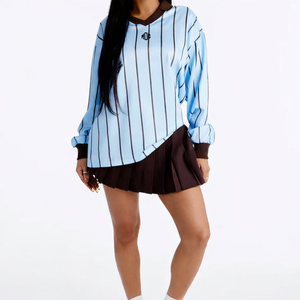 Maillot de football américain surdimensionné de luxe personnalisé pour femme, manches longues, col en V, style streetwear vintage rétro, avec rayures aux poignets et à l'ourlet - Product Image 2