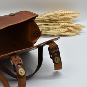 Sac avec poches latérales fait à la main en cuir véritable bandoulière classique pour femme avec sangle amovible LBB-0023B - Product Image 4