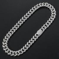 Collier chaîne cubaine en argent sterling 925 avec moissanite, effet feu brillant et finition lisse, le plus vendu, disponible à la vente
