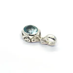Pendentif solitaire classique en argent sterling 925 avec topaze bleue sertie dans un cadre, pour un usage quotidien, bijoux unisexes - Product Image 1