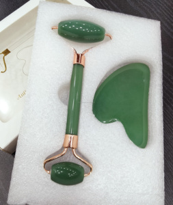 Preço fábrica Cura Pedra Cristais Massagem Ferramenta Produtos Black Obsidian Gemstone Facial Massagem Rolo E Gua Sha <span class=keywords><strong>Set</strong></span> - Product Image 2