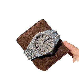 Montre de luxe pour homme avec bracelet en cuir bleu moissanite, cristal saphir, affichage de la date en chiffres arabes, diamants de laboratoire glacés, mécanique automatique, OEM - Product Image 5