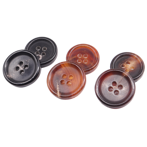 Boutons en corne véritable naturelle prêts à être expédiés pour manteaux, costumes, pulls, bottes de neige et cardigans pour hommes - Product Image 6