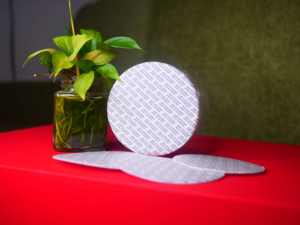 Revestimiento de sellado autoadhesivo: a prueba de fugas, a prueba de manipulaciones, de grado alimenticio, estampado personalizado, para botellas de PET, HDPE y vidrio de Vietnam - Product Image 3