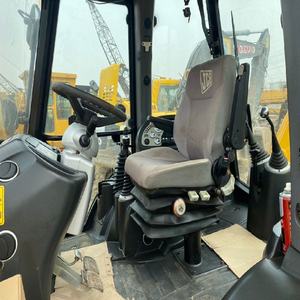 Chargeuse-pelleteuse compacte JCB 4CX d'occasion, chargeuse frontale 4x4 pour l'agriculture et la construction - Product Image 6