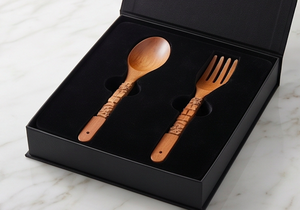 Ensemble de couverts en bois pur avec manche au design unique et finition naturelle, parfaits pour les mariages, la cuisine, les hôtels et les restaurants. - Product Image 3