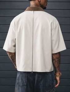Camiseta de punto holgada de manga corta para hombre con cremallera, 100% algodón de alto gramaje, con bloques de color, cuello en contraste y bolsillo frontal - Product Image 4