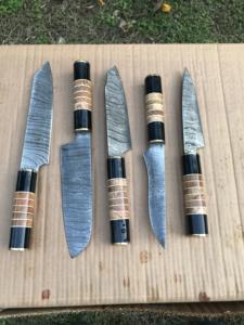 Juego de Cuchillos de Cocina y Chef en Acero de Damasco, Uso Profesional, Calidad Garantizada, con Bolsa de Cuero, Juego de Cubertería - Product Image 1