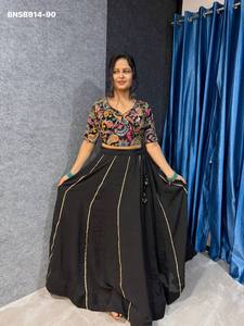 Colección Premium de Blusas Indias de Crepé con Bordado y Estampado Posicional, Calidad de Exportación, a Precio de Mayoreo - Product Image 6