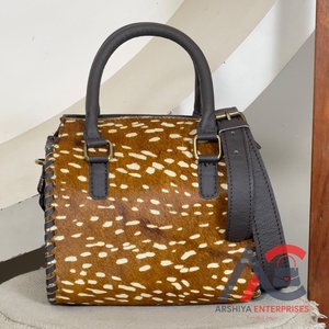Bolsos de Viaje de Lujo Hechos a Mano con Estampado de Ciervo, Bolsos de Mano de Moda Occidental, Bolsos Cruzados Unisex para Fin de Semana - Product Image 1