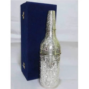 Botella de Vino Decorativa de Acero Inoxidable Plateada, Hecha a Mano y Ecológica, Regalo para Bodas, Regalo de Boda, Ocasión Festiva - Product Image 1