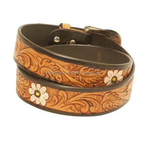 Ceinture d'outillage en cuir occidental usiné à la main de haute qualité cadeau pour hommes avec ceinture en cuir usiné en relief floral au prix de gros - Product Image 3