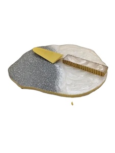 Soporte para Pastel Decorativo de Resina Epoxi Creativo Hecho a Mano con Patas de Metal, Elegante y Moderno Elevador de Postres para Fiestas, Mesa de Salón - Product Image 2