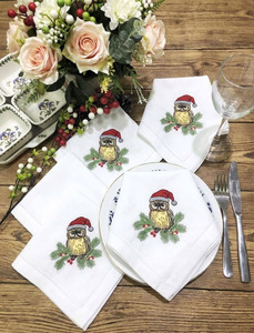 Venta al por mayor de algodón personalizado búho bordado servilleta de tela de Navidad servilleta Hemstitch cena servilleta boda hogar restaurante vacaciones uso - Product Image 1