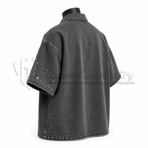 Camisa de mezclilla negra de manga corta con cremallera completa y gráfico de diamantes de imitación para hombre, estilo streetwear, fabricante OEM de marca privada - Product Image 5