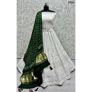 Collections de velours de vêtements de mariée indiens pour la mariée avec le travail de Zarkhan par Fabzone - Product Image 6