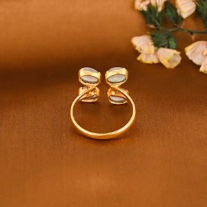 Anillo Ajustable de Latón Chapado en Oro con Calcedonia Acuática y Circonita Cúbica, Joyería Hecha a Mano para Mujer - Product Image 3