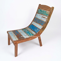 Chaise longue rustique artisanale en bois massif, en bois de bateau récupéré, écologique et confortable pour salon intérieur