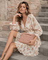 Pochette en raphia avec embellissements de perles, style bohème, sac à main d'été, fermeture éclair, mode féminine pour usage quotidien
