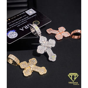 จี้รูปกางเขนประดับเพชรโมอิสซาไนต์ทรงบาแกตต์แบบ Iced Out ทำจากเงินแท้ 925 พร้อมดีไซน์หรูหราสไตล์ฮิปฮอป - Product Image 2