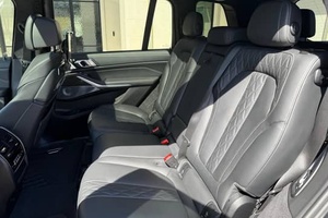 BMW X7 Alpina XB7 2024 Usado en Buen Estado - Product Image 2