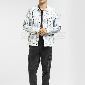 Chaqueta de invierno para hombre con diseño audaz, forro acolchado, estilo urbano moderno, ideal para el atuendo diario de invierno. - Product Image 2