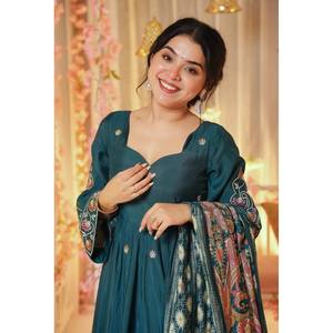 Vestido Anarkali de Seda y Dupatta para Fiestas, Talla XL, Bordado con Lentejuelas - Product Image 3