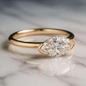 Anillo de Compromiso de Lujo Chapado en Oro con Moissanita Corte Marquesa, Engaste Solitario en V, Anillo de Promesa para Aniversario de Bodas - Product Image 2