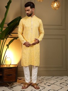 Ensemble Kurta Pyjama en Coton Khadi Lourd pour Homme avec Broderie Traditionnelle et Travail au Miroir, et Chudidar Semi-Coton pour Tenue de Mariage Festive - Product Image 2