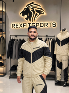 REXFIT SPORTS 2026 Ensemble de survêtement personnalisé pour homme en nylon beige et noir, veste zippée à manches courtes et short, deux pièces, léger - Product Image 3