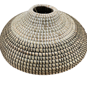 โคมไฟไม้ไผ่สานแบบยั่งยืนดีไซน์แบบเอเชียทำด้วยมือพร้อมหญ้าทะเลราคาโรงงานต่ำจากเวียดนาม - Product Image 1