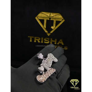 Ensemble de pendentifs pour couple roi et reine, diamants Moissanite VVS, breloques en forme de couronne et de cœur, argent sterling 925, bijoux de luxe par Trisha Jewels - Product Image 2