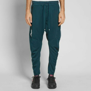 Joggers noirs minimalistes pour hommes, pantalons de survêtement en molleton, fournisseur OEM RelaxFlex, joggers en molleton doux pour hommes, pantalons en molleton tricoté - Product Image 3