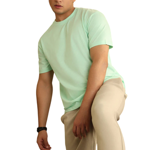 T-shirt décontracté pour homme 100% coton, coupe classique, col rond, manches courtes, respirant, séchage rapide, personnalisable, Clush Industries - Product Image 2