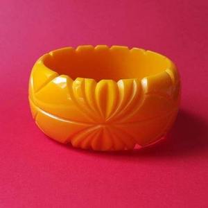 Brazaletes de Resina Hechos a Mano con Impresión Digital, Teñidos Lisos, Accesorios de Moda Premium Hechos a Mano para Mujer, Venta al Por Mayor, Exportación TCE - Product Image 1