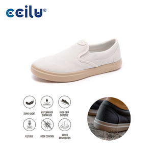 รองเท้าผ้าใบแบบสวมใส่สบายสำหรับผู้หญิง รุ่นสปริง เอวา - Product Image 1