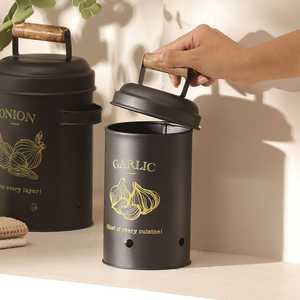Boîte de rangement classique en métal avec couvercle en bois pour le rangement des aliments dans le garde-manger et une présentation élégante sur le comptoir - Product Image 5