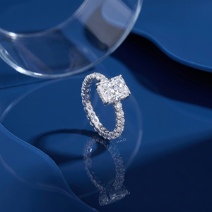 Anillo de compromiso solitario con diamante radiante cultivado en laboratorio, banda de eternidad de oro blanco, anillo nupcial, joyería fina de lujo, regalo para mujer - Product Image 4